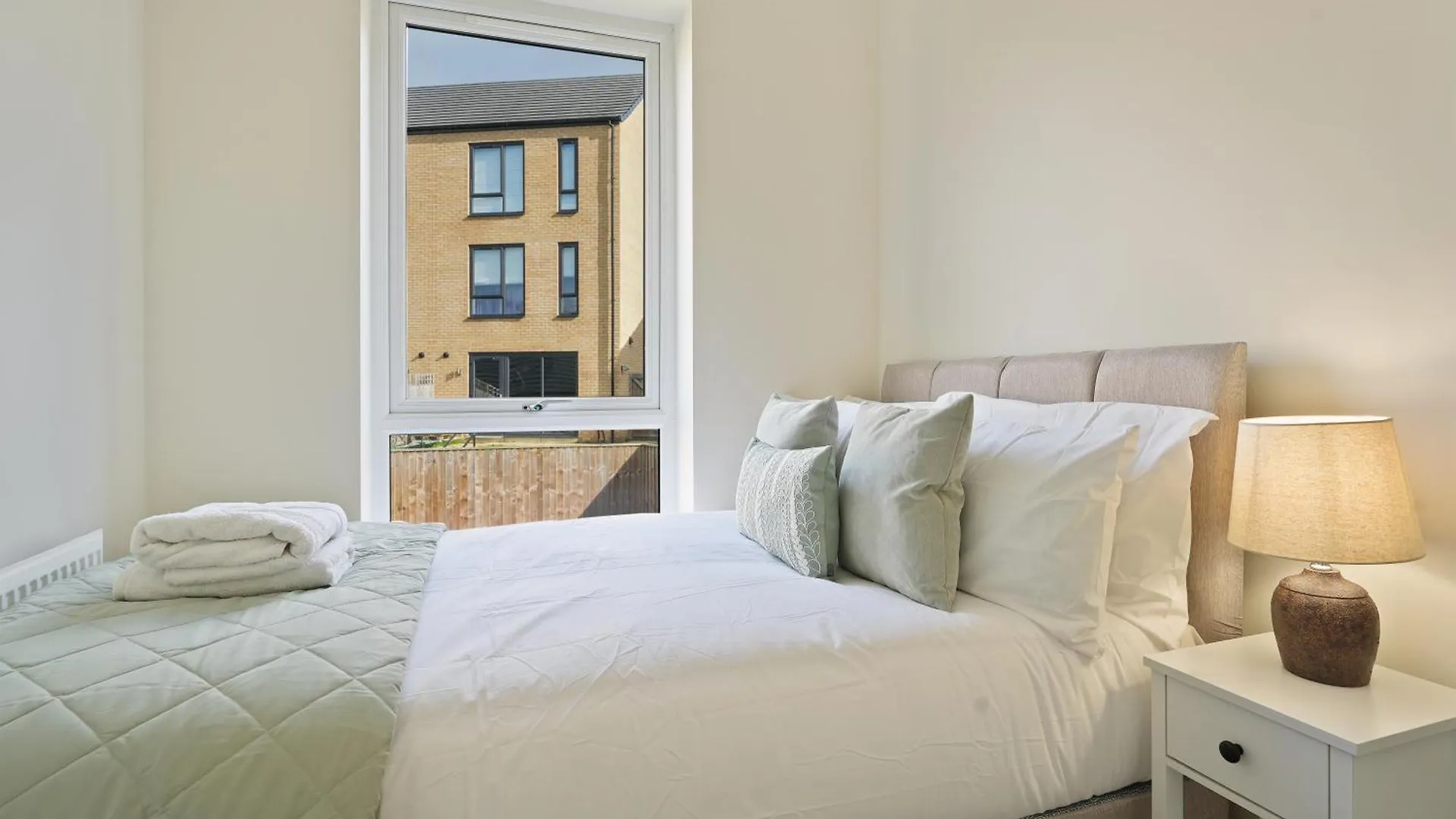 דירה Mersey Way, Spacious 3 Bed Home, Close To Sheffield City Centre & Free Driveway Parking - Perfect For Workers, Groups & Families - Hosted By Stay Host Save בריטניה