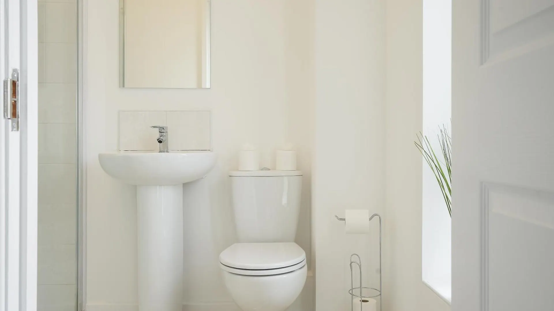 Mersey Way, Spacious 3 Bed Home, Close To Sheffield City Centre & Free Driveway Parking - Perfect For Workers, Groups & Families - Hosted By Stay Host Save דירה